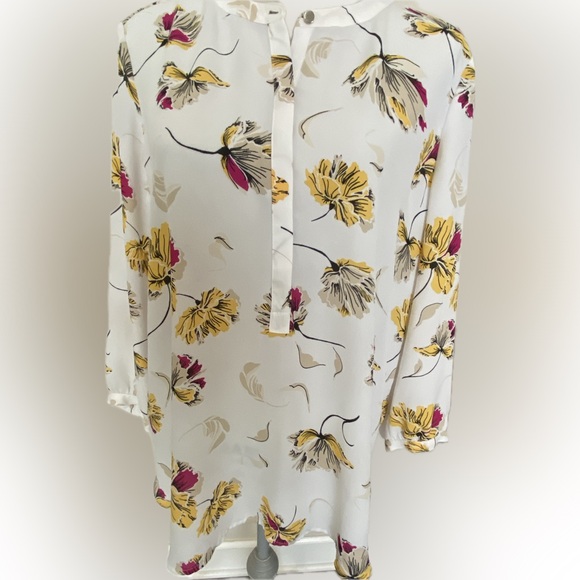 Lightweight top - Picture 2 of 12